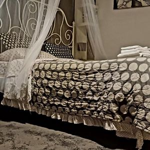 Uitgebreide Kamer met een King Size Bed